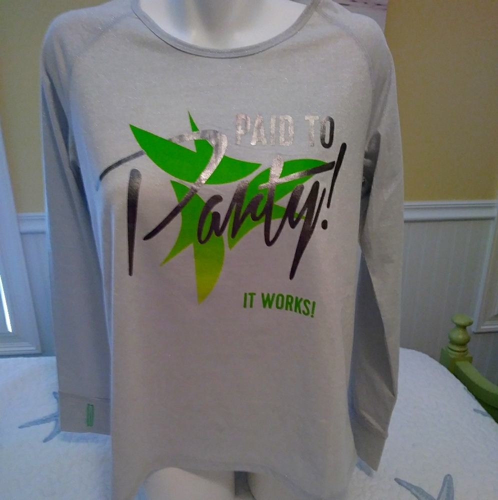 It Works "Paid to Party" L/S size L